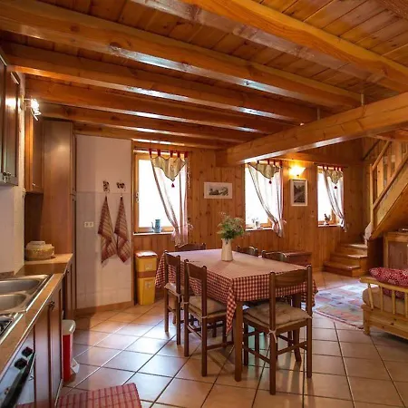 Holiday home Maison Celeste Chaudana